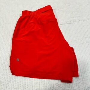 Lululemon men shorts red size M